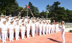 Deniz Kuvvetleri Komutanı Oramiral Tatlıoğlu, Kuzey Deniz Saha Komutanlığı personeliyle bayramlaştı