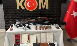 İzmir'de tefecilere yönelik operasyonda 14 kişi yakalandı