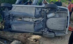 Buldan'da araç şarampole devrildi! 3 yaralı