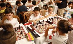 Efes Selçuk'ta satranç coşkusu | Genç yetenekler sahada