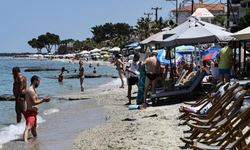 Yunanistan plajları şezlong savaşları ile çalkalanıyor
