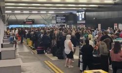 Manchester Havalimanı'nda kaos | Tüm uçuşlar iptal edildi