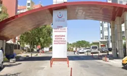 İzmir Atatürk Eğitim ve Araştırma Hastanesi'nde hekimler iş bırakıyor