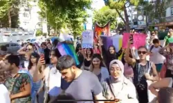 İstanbul’daki izinsiz LGBT eyleminde başörtüsü skandalı!
