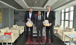 TBF Başkanı Hidayet Türkoğlu, Başkan Ferdi Zeyrek'i ziyaret etti