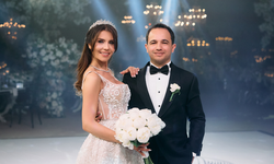 Başterzi çiftinden İzmir'in ünlü isimlerini buluşturan görkemli düğün