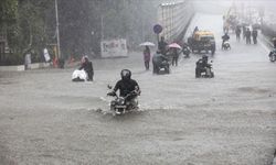 Yeni Delhi'de sel felaketi! 11 ölü