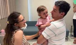 İzmir'de 14 aylık bebek anne ve babasının sesini ilk kez duydu