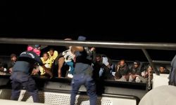 İzmir'de sahil güvenlik operasyonu | 32 düzensiz göçmen yakalandı