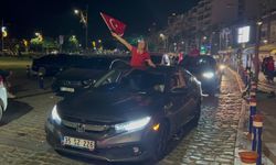 İzmir'de milli coşku | A Milli Futbol Takımı'ndan büyük zafer!
