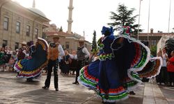 Eskişehir'de, "Uluslararası Nasrettin Hoca Festivali"nde 6 ülkenin dansçıları gösteri sundu