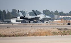 İsrail'in Yemen'e saldırısına havada yakıt ikmal uçakları, savaş jetleri ve donanmanın katıldığı bildirildi