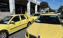 Yunanistan'ın başkenti Atina'da taksiciler 24 saatlik grev başlattı