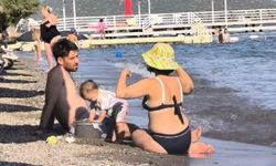 Beach fiyatları ünlüleri de vurdu! Ünlü oyuncu halk plajında tatil yaptı