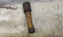 20 yıl boyunca çekiç olarak kullandığı eşyanın el bombası olduğu ortaya çıktı!