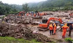 Hindistan'da meydana gelen heyelanda 45 kişi hayatını kaybetti