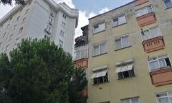 Kartal'da 4 katlı binanın balkonu çöktü