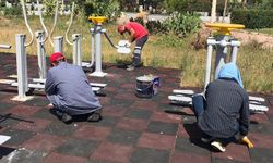 Menderes’te parklarda yenileme çalışmaları yapıldı