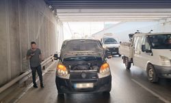 İzmir'de trafik yoğunluğu | Arızalı araç trafiği felç etti