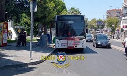 Menderes Caddesi'nde arıza yapan araç trafiği etkiliyor