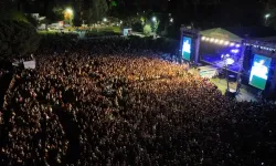 Çim Konserleri ile İzmir Fuarı'nda yıldızlar geceyi aydınlatacak!