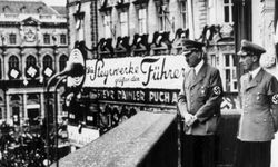 Hitler’in 1934 Referandumu: Şansölyelik ve cumhurbaşkanlığı makamlarının birleştirilmesi!