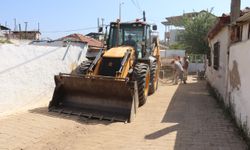 Nazilli Belediyesi İstiklal Mahallesi'nde yolları yeniliyor!