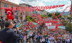 Özgür Özel, fındık fiyatını örnek vererek 'geçim için' erken seçim istedi