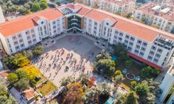 İzmir Özel Ege Lisesi nerede, nasıl gidilir?