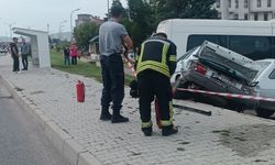 Tavşanlı'da kamyon otomobili savurdu: 1 yaralı