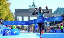 Berlin Maratonu'nda zafer Mengesha'nın