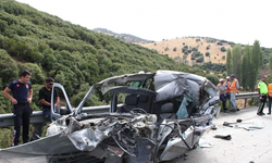 İzmir-Ankara karayolu üzerinde feci kaza! 1 can kaybı, 1 ağır yaralı