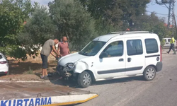 Muğla'da korkutan kaza: Araçla çarpışan otomobil evin bahçesine savruldu!