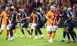 Trendyol Süper Lig: Galatasaray 3 - 1 Kasımpaşa (İlk yarı sonucu)