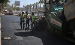 Bornova’da hızlı altyapı hamlesi: Asfalt çalışmaları tamamlanıyor