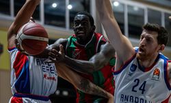 Karşıyaka basketbolda Anadolu Efes'i geçti