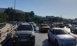 İzmir Mürselpaşa Bulvarı'nda arıza yapan araç trafiği aksattı