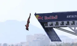 Red Bull Cliff Diving: Antalya'da ilk Türk sporcu yarıştı