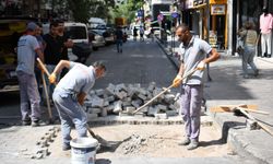 Bornova’da trafik rahatlıyor: Yeni yol düzenlemeleri