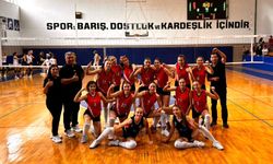 Turgutlu Belediyesi Kadın Voleybol Takımı lige galibiyetle başladı