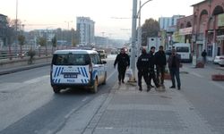 Malatya’da kollektör, kaldırımda yürüyen çocuğun başına düştü