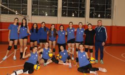 Ödemiş Belediye Spor Kız Voleybol Takımı'ndan Eczacıbaşı'na transfer