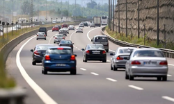 İzmir’de yol ve hava durumu: Sağanak, sis ve ıslak zemin uyarısı