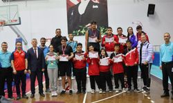 Aydın'da özel sporcuların masa tenisi coşkusu