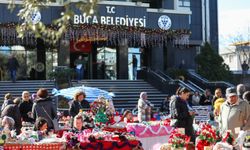 Buca Belediyesi'nden Yeni Yıl Hediyelik Eşya Pazarı