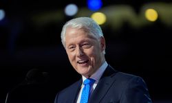 Eski Başkan Bill Clinton hastaneye kaldırıldı