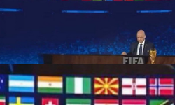 FIFA, Suriye'nin "Devrim Bayrağı"nı kullandı!