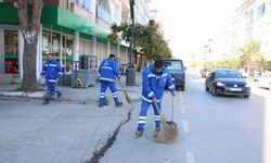 Aydın Büyükşehir Belediyesi'nden 17 ilçede temizlik seferberliği