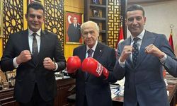 MHP lideri Bahçeli boks eldiveniyle sosyal medyada gündem oldu