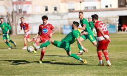 Burhaniye Belediyespor, Edremitspor’u 1-0 ile geçti